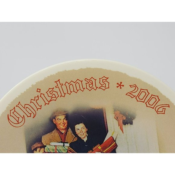 Knowles Norman Rockwell Collector Plate "Merry Christmas Grandma" Christmas 2006 - Picture 6 of 8